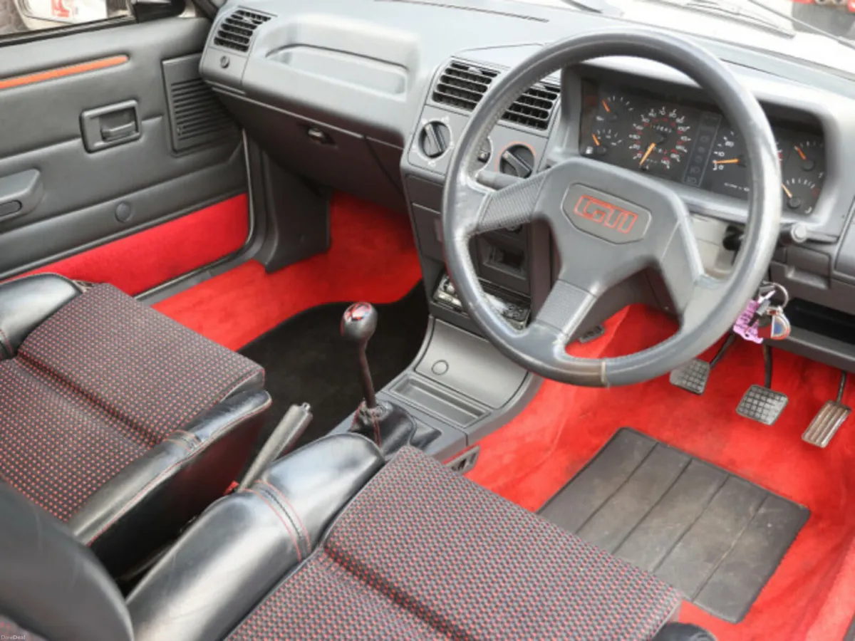 Peugeot 205 GTI 1.9 - Image 3