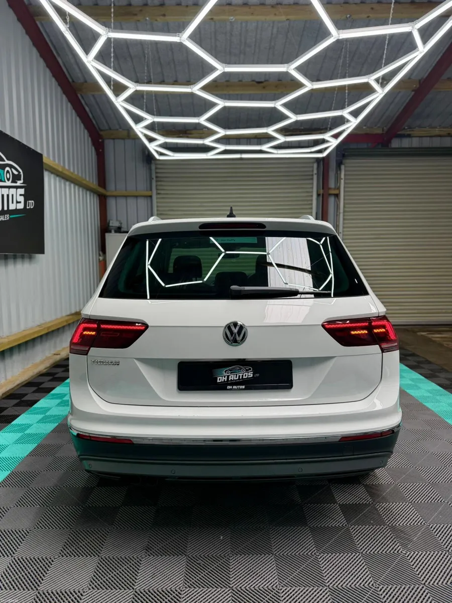 VW Tiguan 2020 (201) - Highline + Pano Sunroof! - Image 4