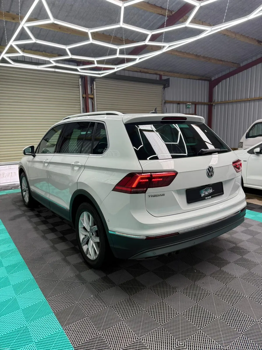 VW Tiguan 2020 (201) - Highline + Pano Sunroof! - Image 3