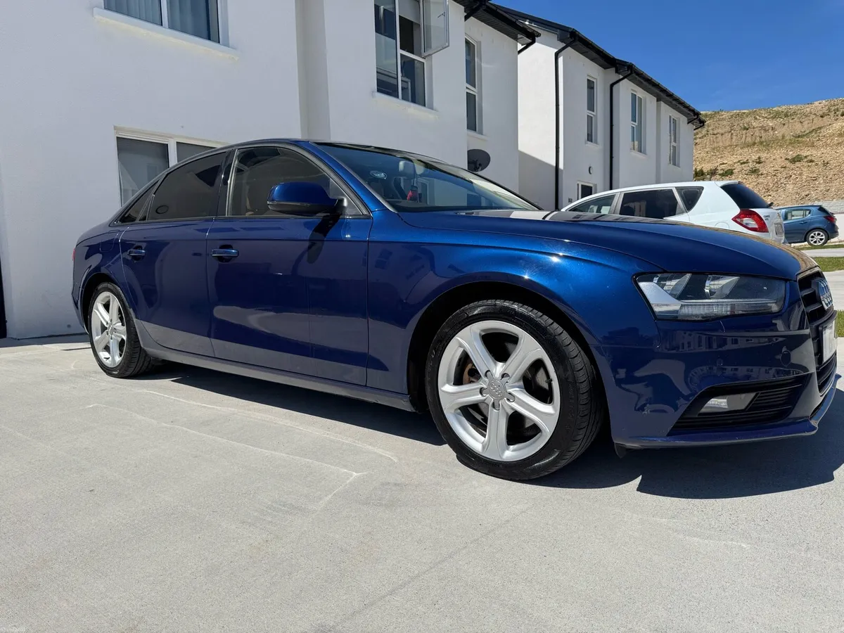 Audi A4 Ultra SE Technic - Image 2