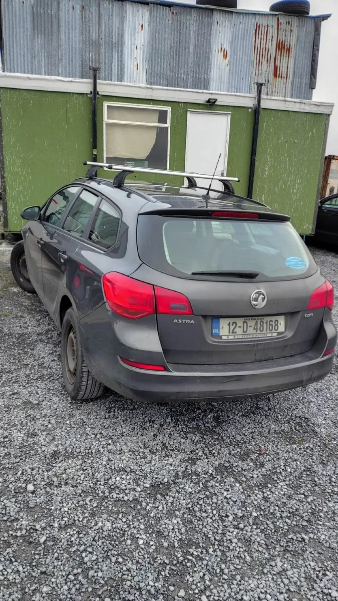 Vauxhall Astra 2012 - Image 2