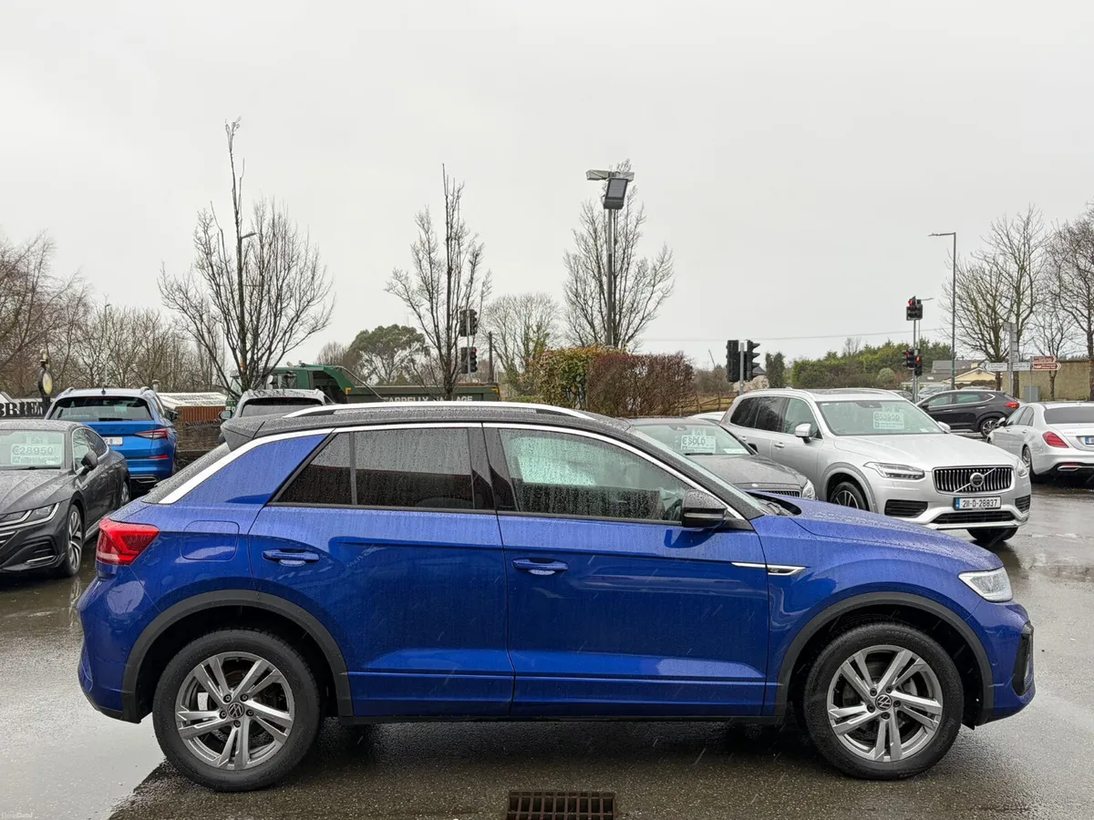 232 Volkswagen T-Roc R-Line Auto 1.5TSI - Image 4