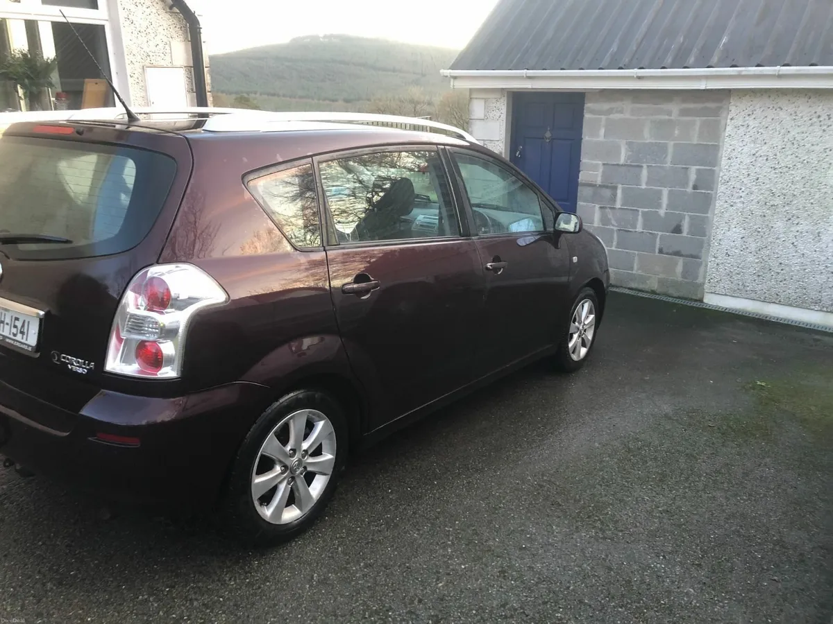 Toyota Corolla 2008 - Image 1