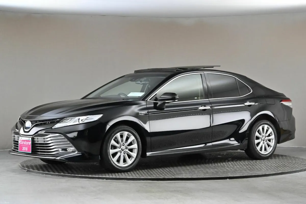 Toyota Camry 2.5 HYBRID **EL.PAN ROOF**10" ANDROID - Image 4