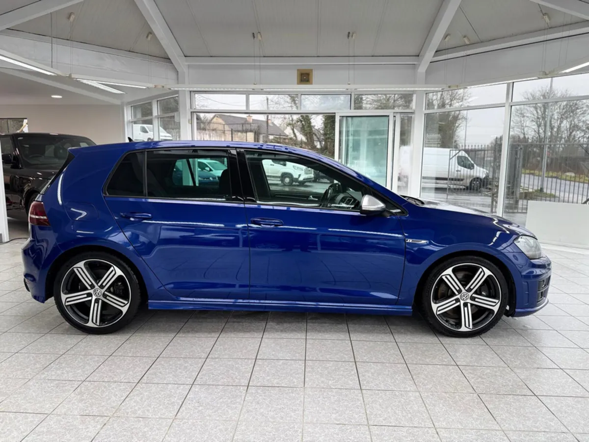Volkswagen Golf R 2.0 TSI 4MOTION - Image 2