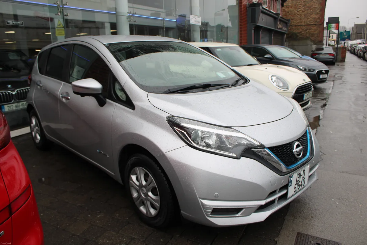 Nissan Note 1.2 AUTOMATIC 2019 - Image 2