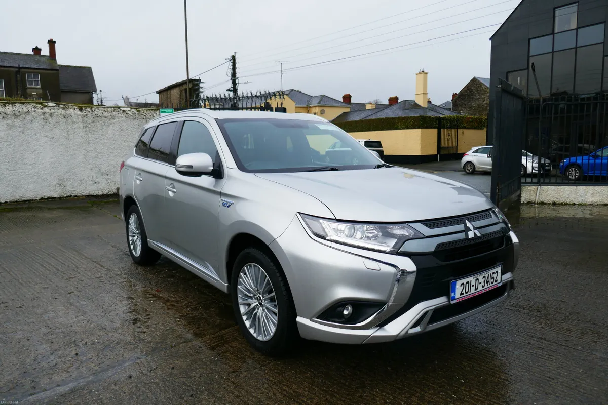 201, MITSUBISHI OUTLANDER 2.4 DYNAMICS PHEV 221 - Image 1