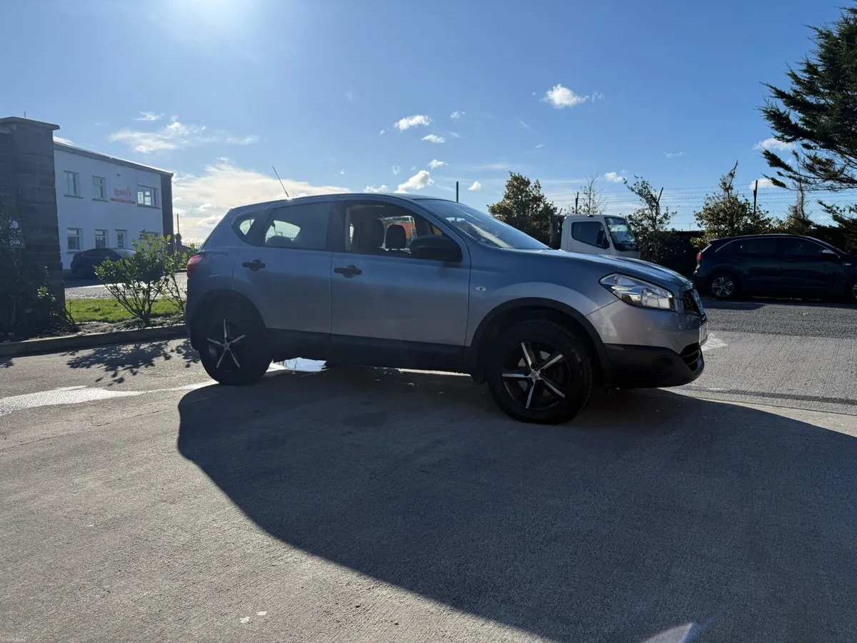 Nissan Qashqai XE - Image 2