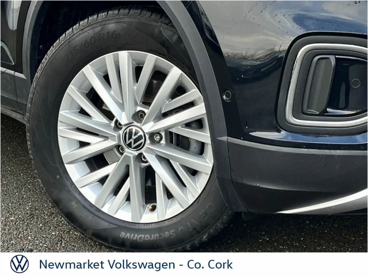 Volkswagen T-Roc 2.0TDI 116BHP LIFE 6 SPEED - Image 2