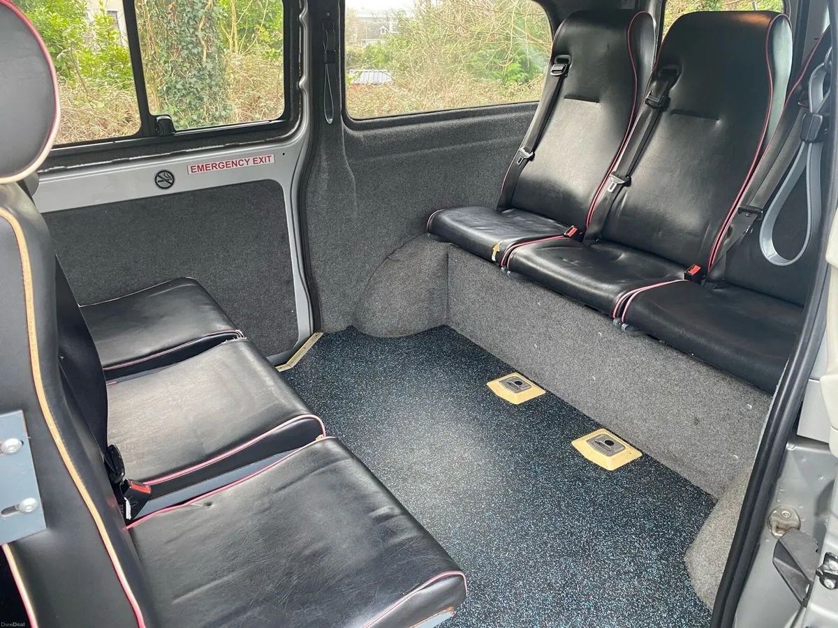 Vito 9 seater Auto Tested 01/27 - Image 6