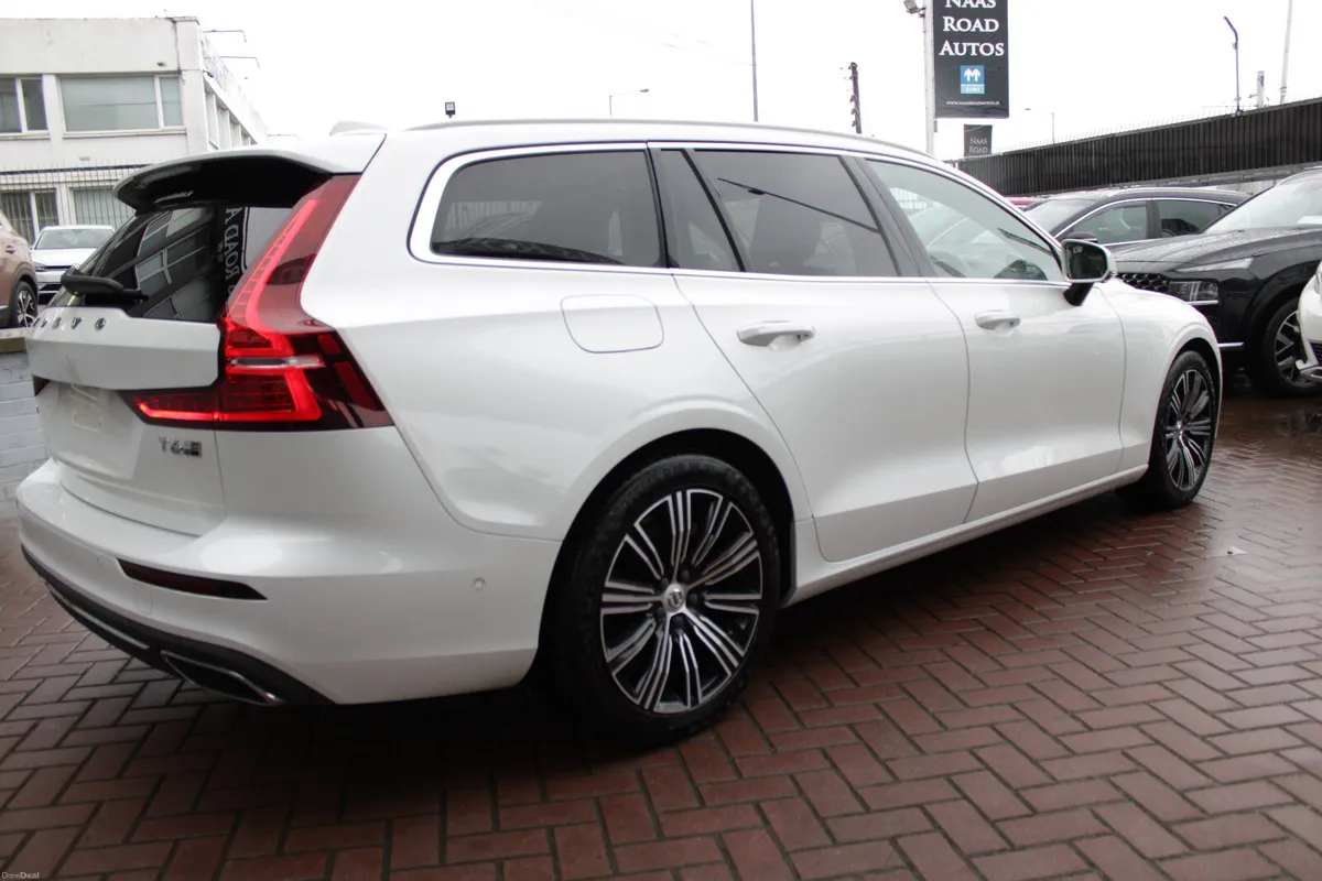 2020 VOLVO PHEV T6 340 HP R-DESIGN AUTO AWD - Image 4