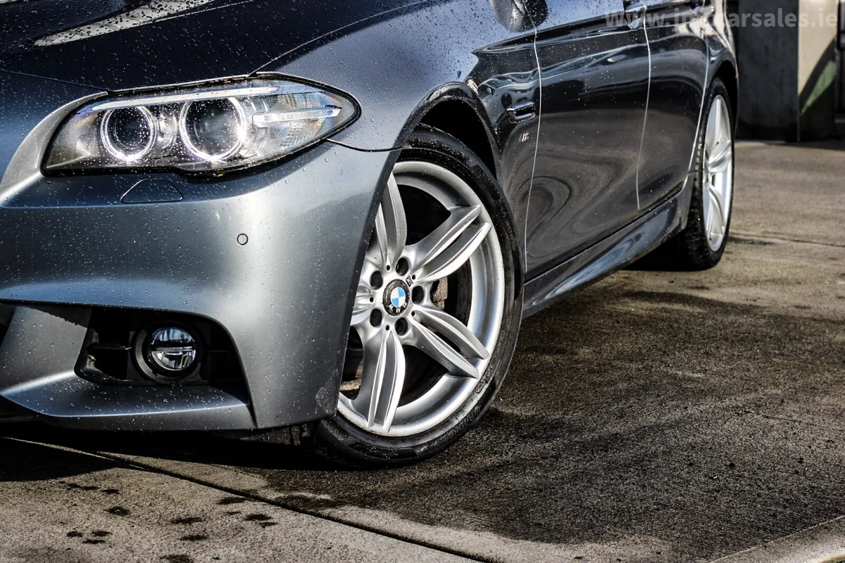 2017 BMW 520D F10 LCI M-SPORT - Image 2