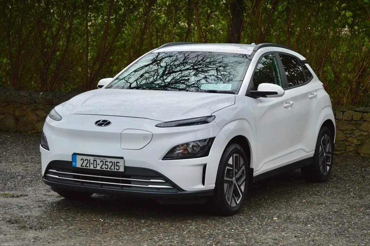 Hyundai KONA Kona EV Premium 39 kWh - Image 1
