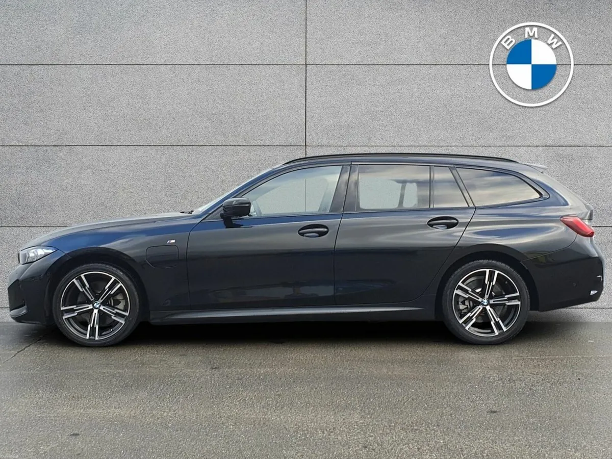 BMW 3-Series 330e M Sport - Image 4