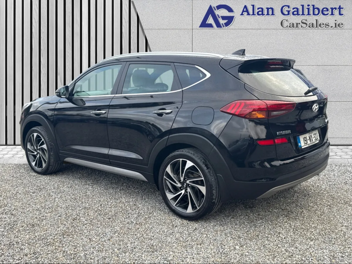 Hyundai Tucson 1.6 Diesel EXECUTIVE PLUS - Image 2