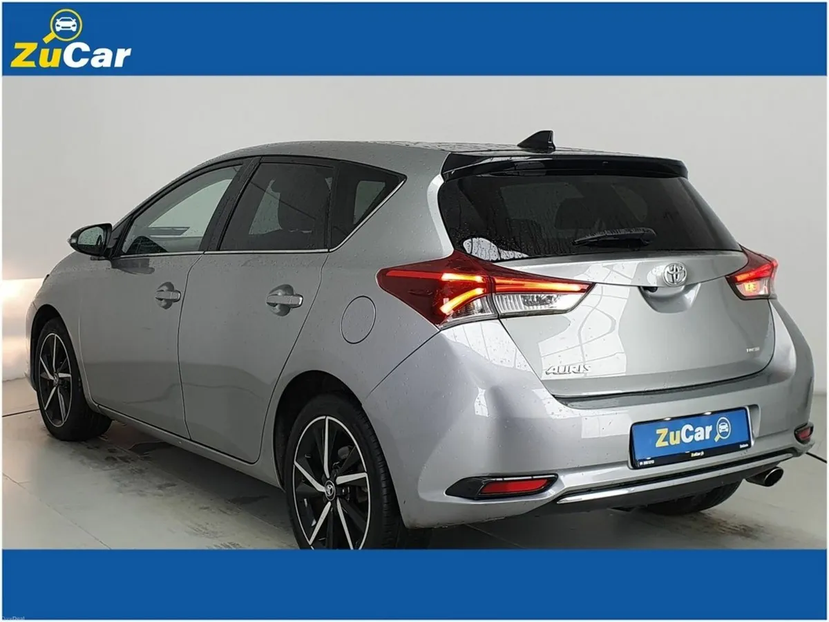 Toyota Auris 1.2 D4-T 5Dr Luna Sport - Image 4