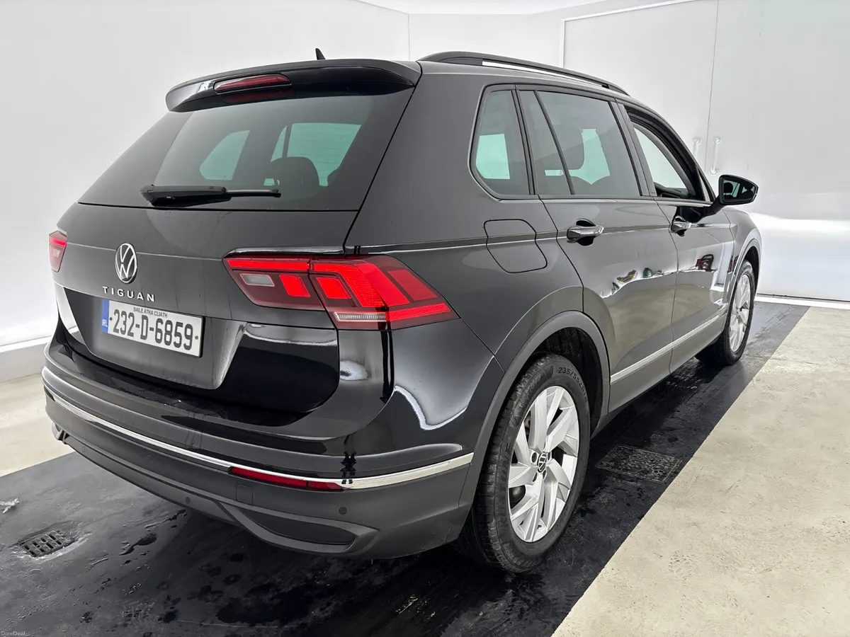 Volkswagen Tiguan 2023 Fir Auction. - Image 3
