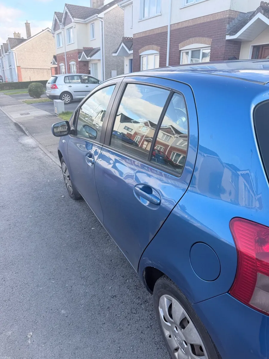 Toyota yaris - Image 3