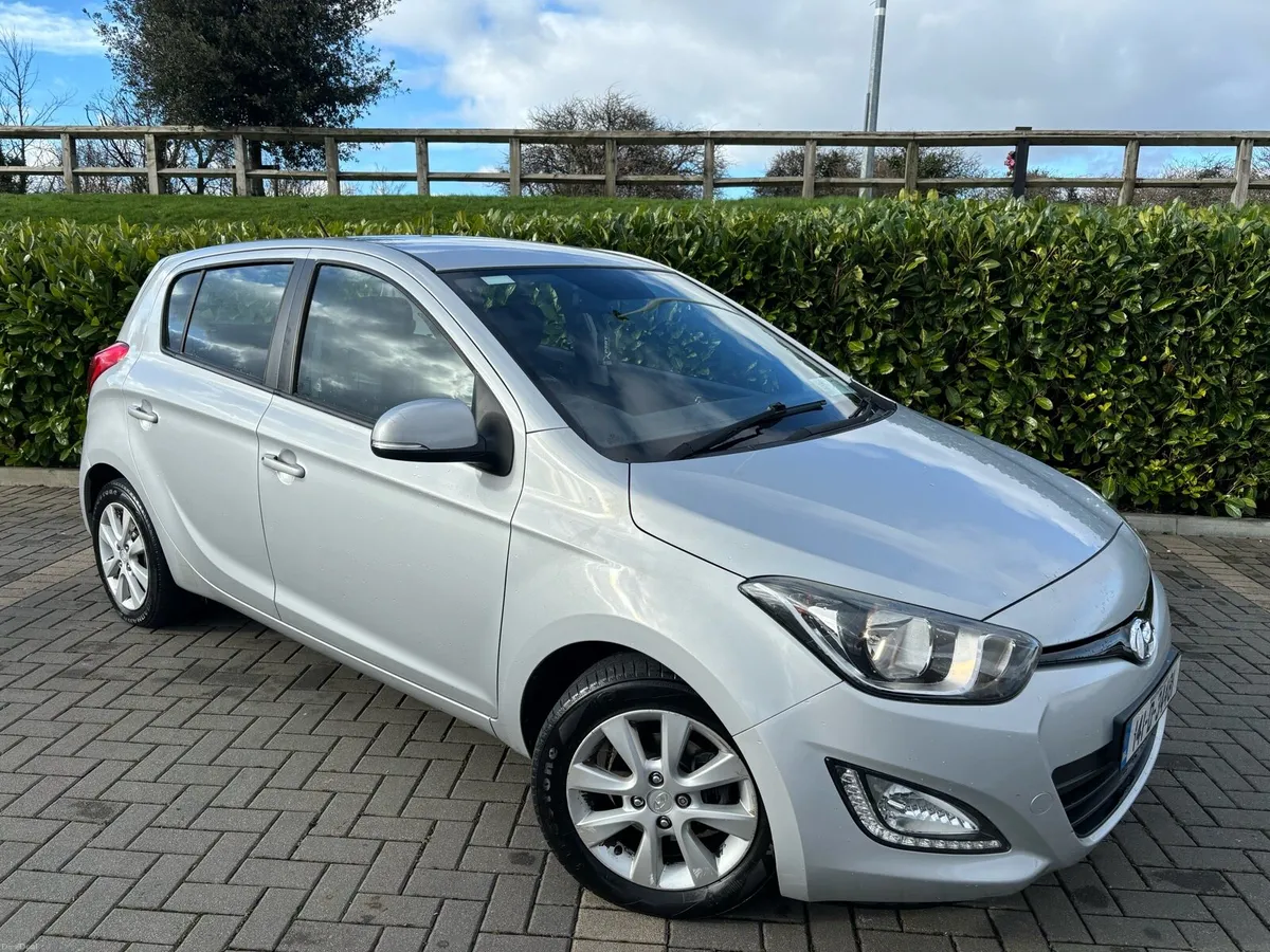 HYUNDAI I20 NEW NCT 03/27 TAX 05/26 1.2 PETROL - Image 1
