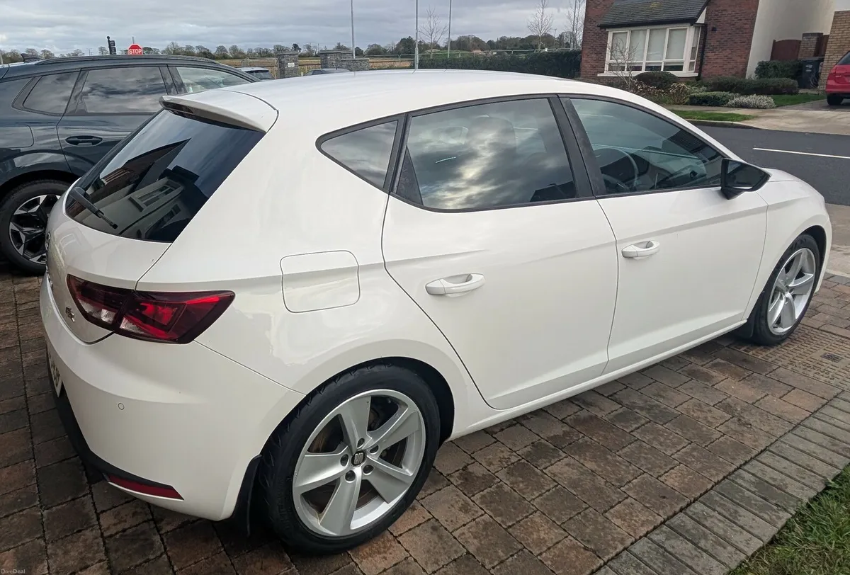 SEAT Leon 2.0 TDI FR 184BHP - Image 2