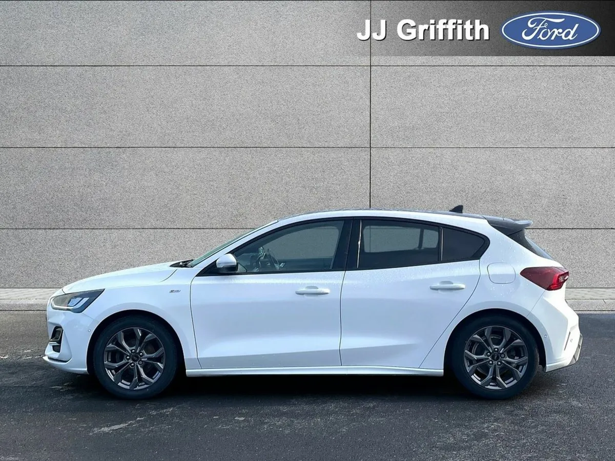 Ford Focus 1.0L EcoBoost 125PS ST-Line Style - Image 3
