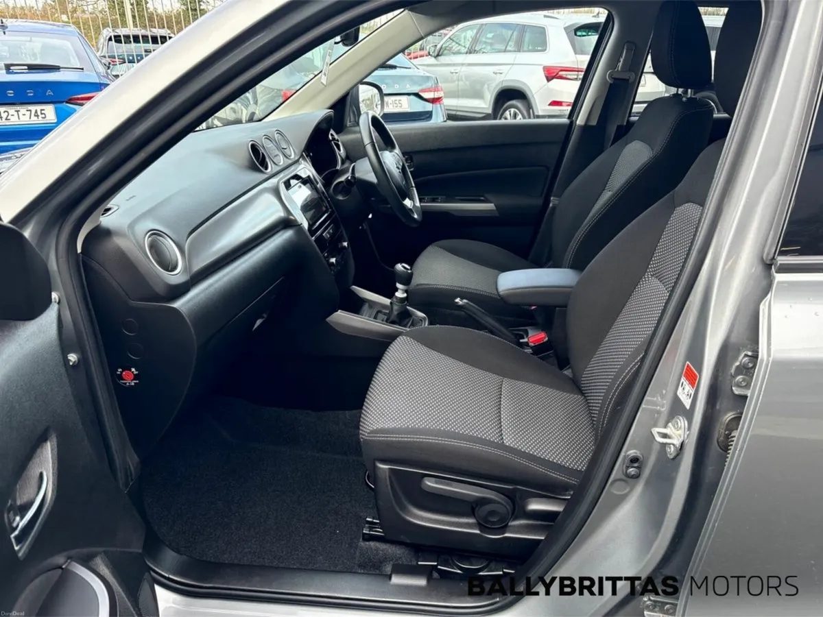 Suzuki Vitara 1.4 Hybrid SZ4 MT - Image 6