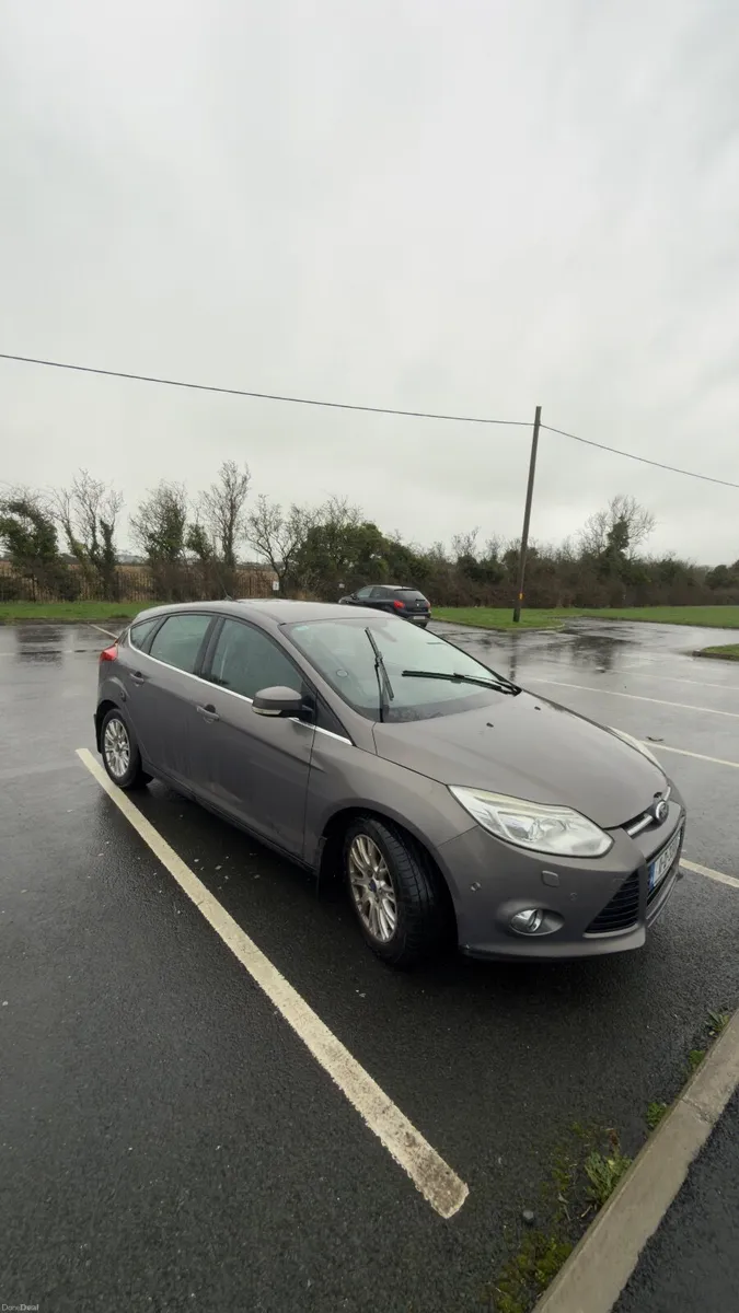 Ford Focus 2011 - Image 1