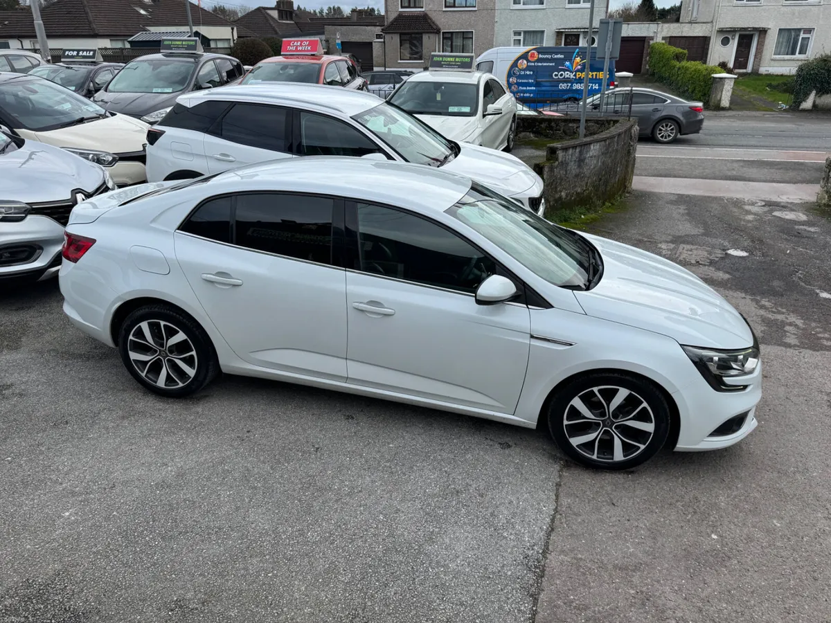Renault Megane lovely low mileage car - Image 4