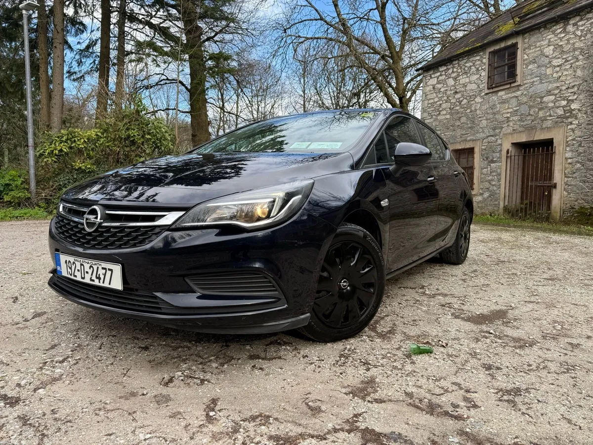 Astra 192 nct 07/26 tax 04/26 with warranty - Image 1