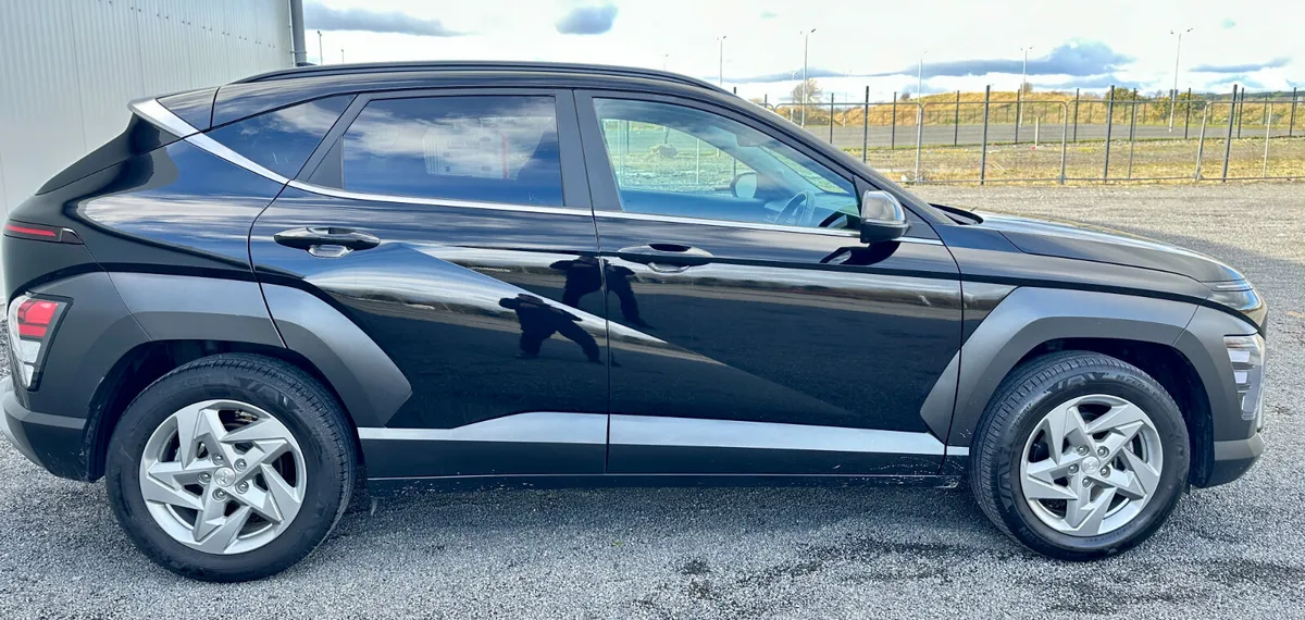 2024 Hyundai Kona 1.6 4cyl -Elegance – | 38,000kms - Image 4