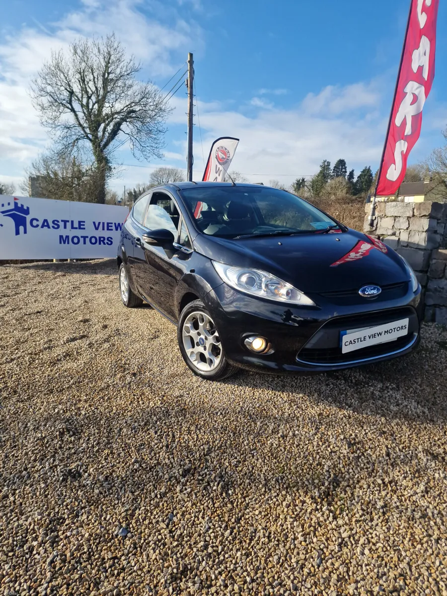 12 Ford Fiesta 1.4 Petrol Titanium - Image 3