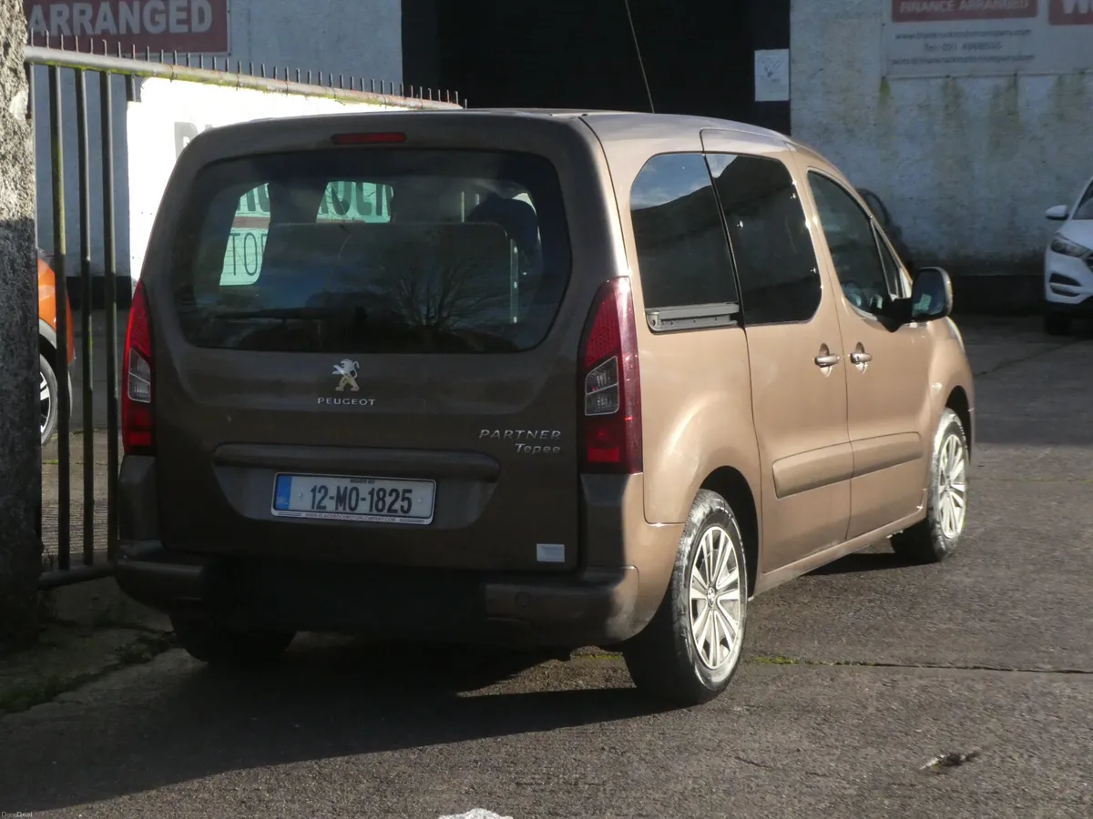 Peugeot Partner Tepee 2012 - Image 2