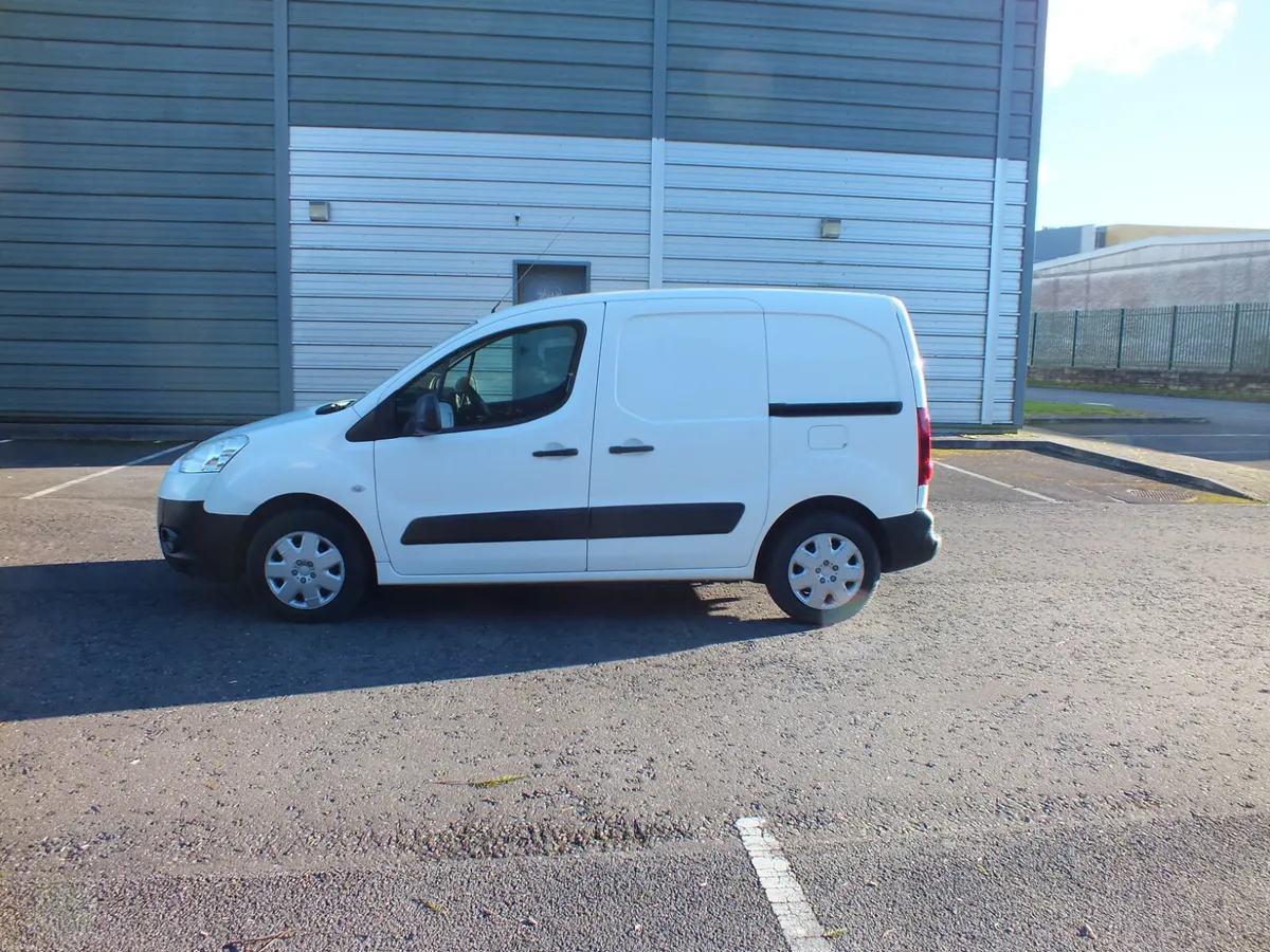 Peugeot Partner 2012 - Image 2