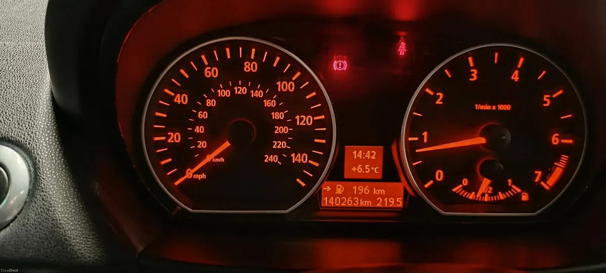 BMW 116i SE, NCT01/27, Leather, Low mileage - Image 4