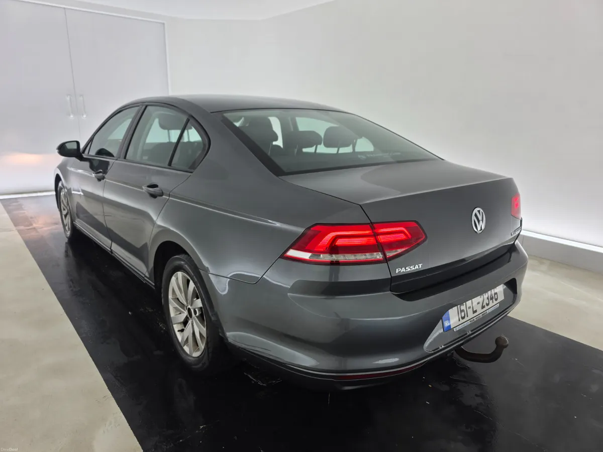 Volkswagen Passat 2016 For Auction. - Image 3