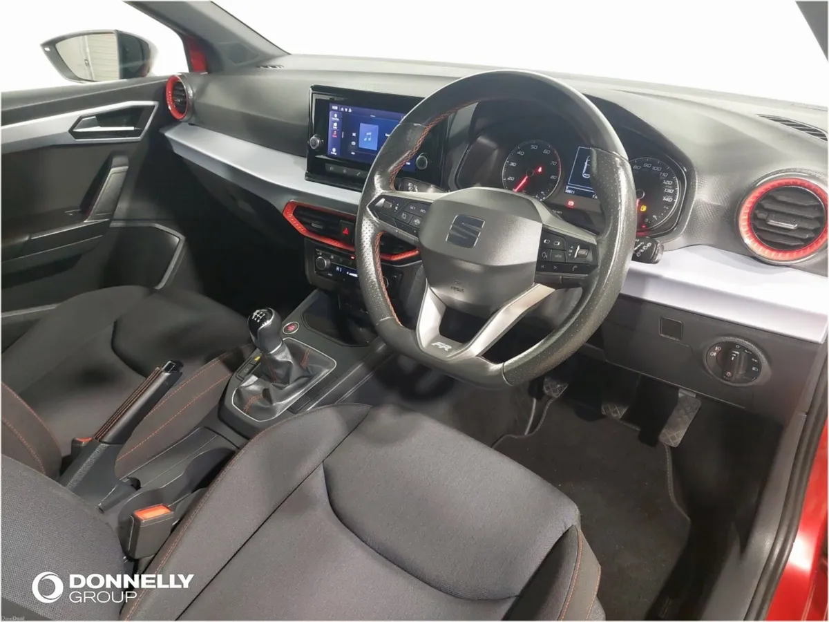 SEAT Ibiza Hatchback FR Edition - Image 4