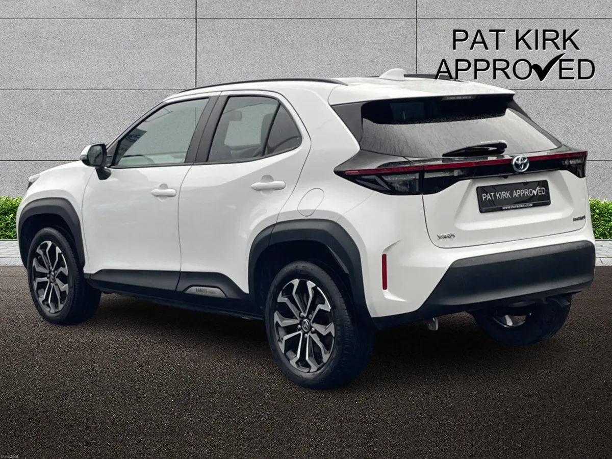 Toyota Yaris Cross Estate Design - Image 2