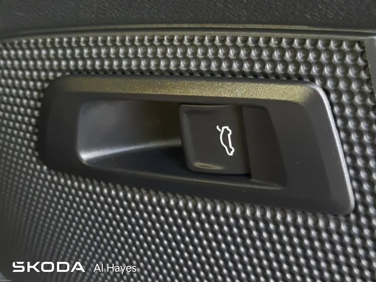 Skoda Kodiaq **PANORAMIC SUNROOF**ELECTRIC BOOT**S - Image 3