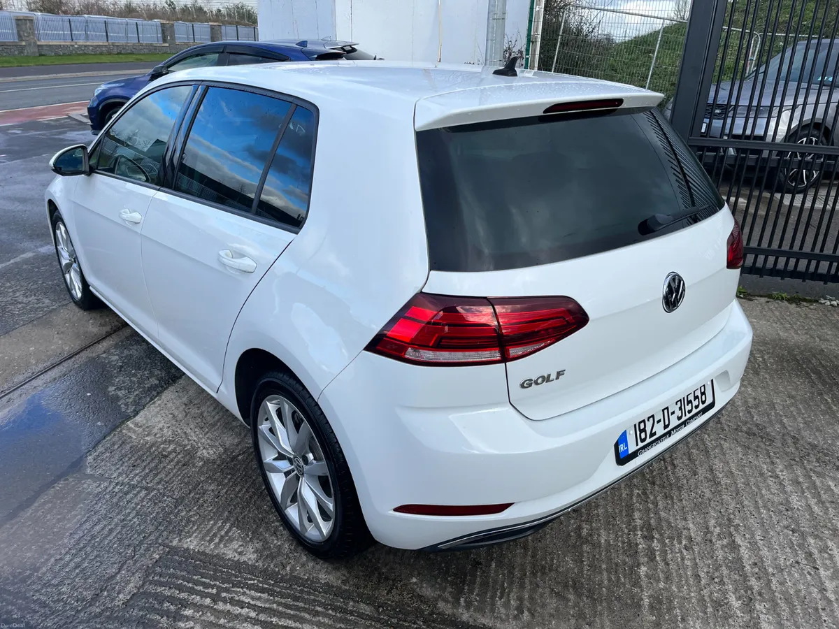 Volkswagen Golf 2018, 1.2 TSI 5DR AUTO LOW KM - Image 4