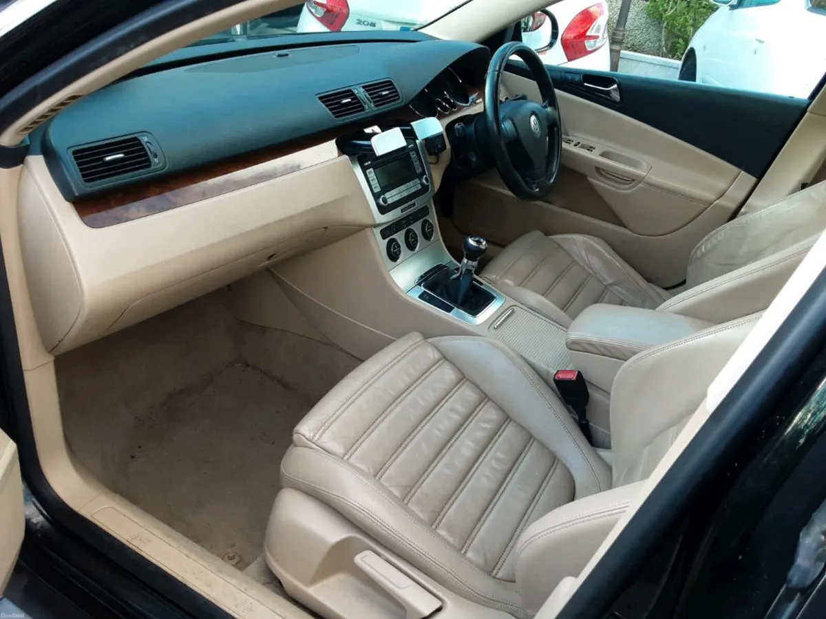 Vw passat 1.4 ncted service history - Image 3