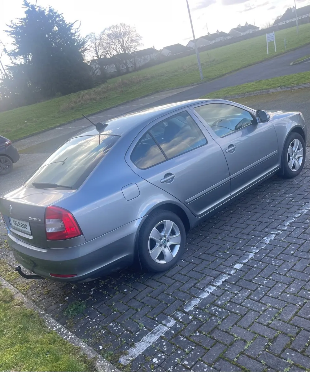 Skoda Octavia 2013 - Image 2
