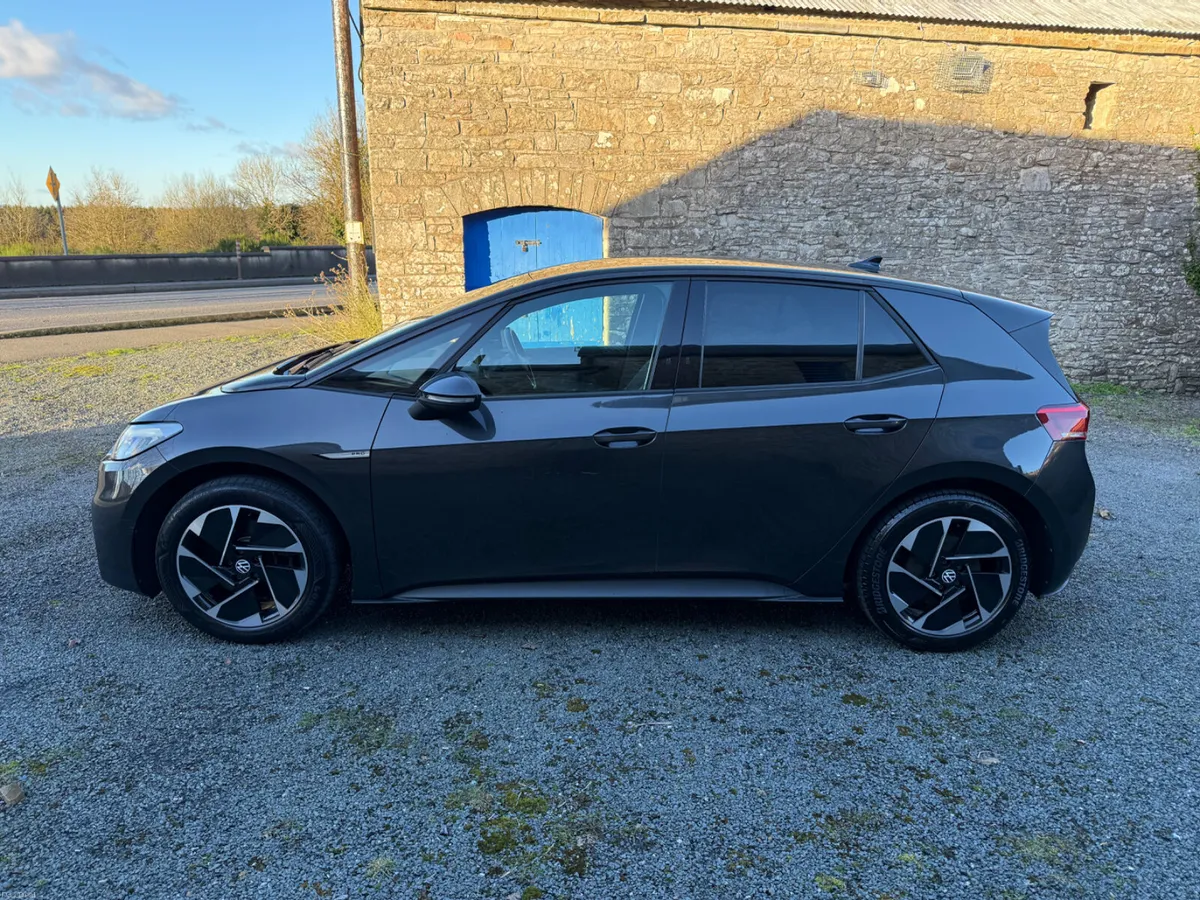 2022 VOLKSWAGEN ID.3 PRO FAMILY 57KWH 204 BHP - Image 4