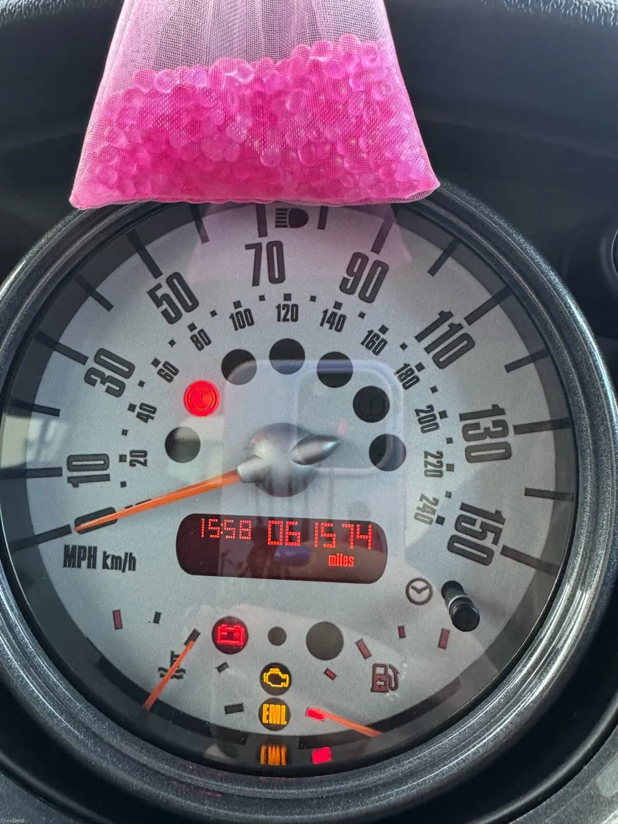 Mini Cooper 2006 1.6 petrol 99k kms!! - Image 3