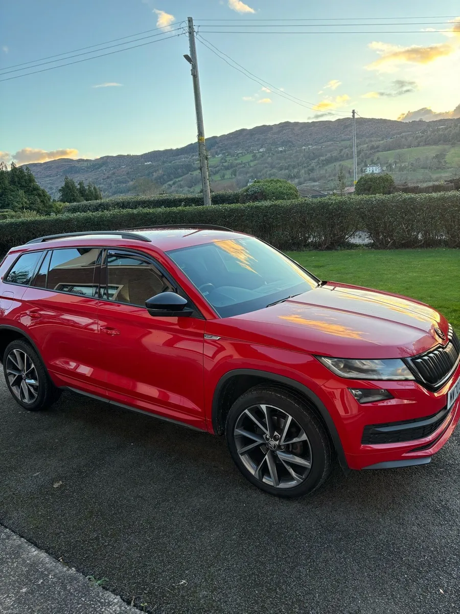 Skoda Kodiaq 2.0 TDI SportLine DSG 4WD 7 Seater - Image 2