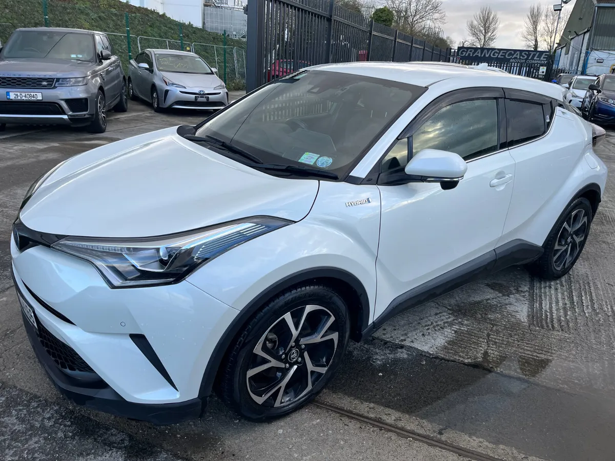 Toyota C-HR 2017, 1.8 HYBRID AUTO HIGH SPEC - Image 2