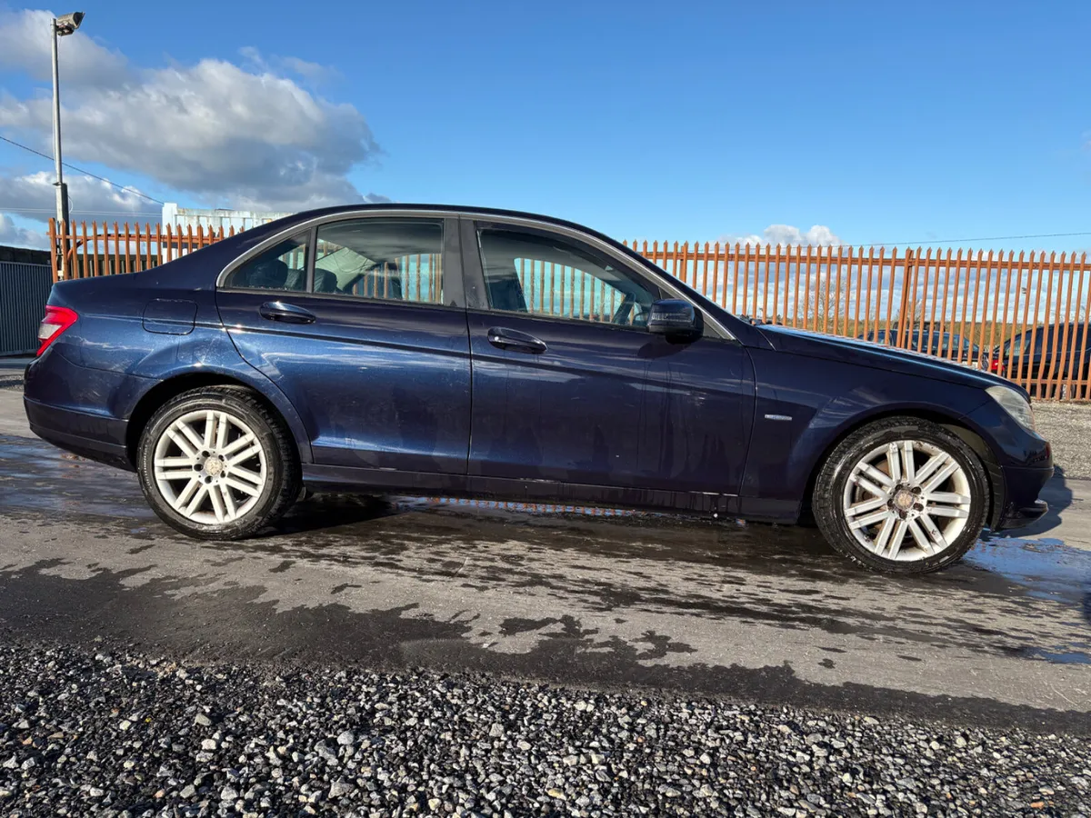 2010 MERCEDES C CLASS C220 - Image 2