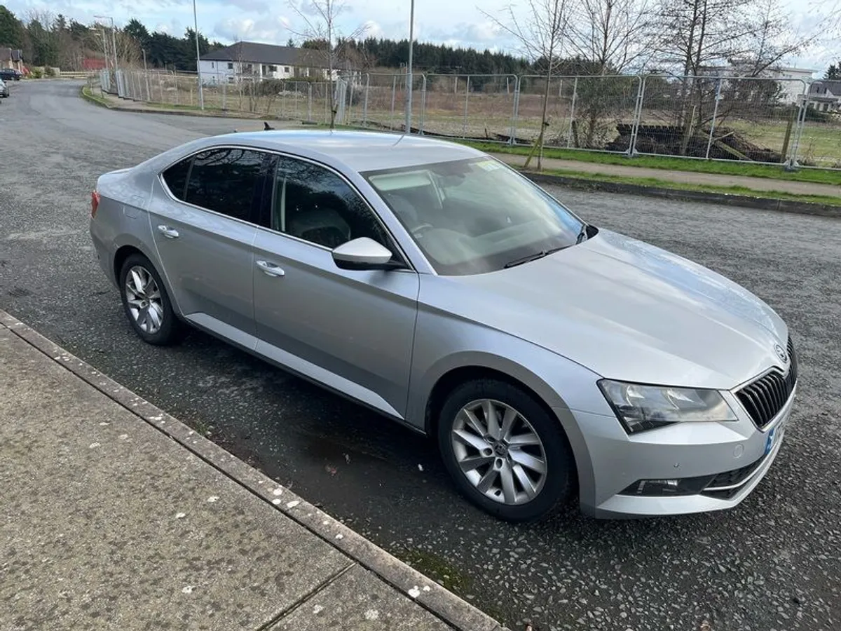 2017 Skoda Superb 2.0TDI SE - Image 1