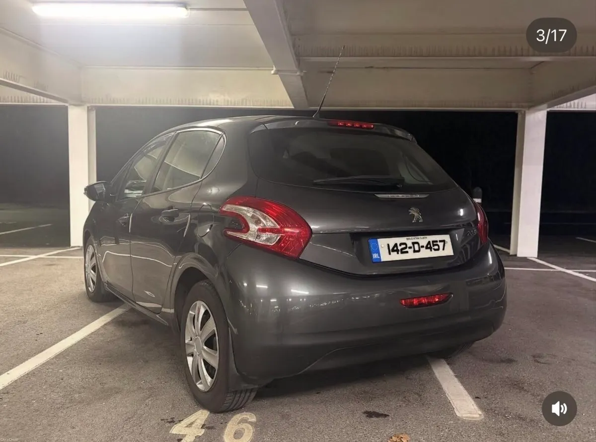 Peugeot 208 - Image 2