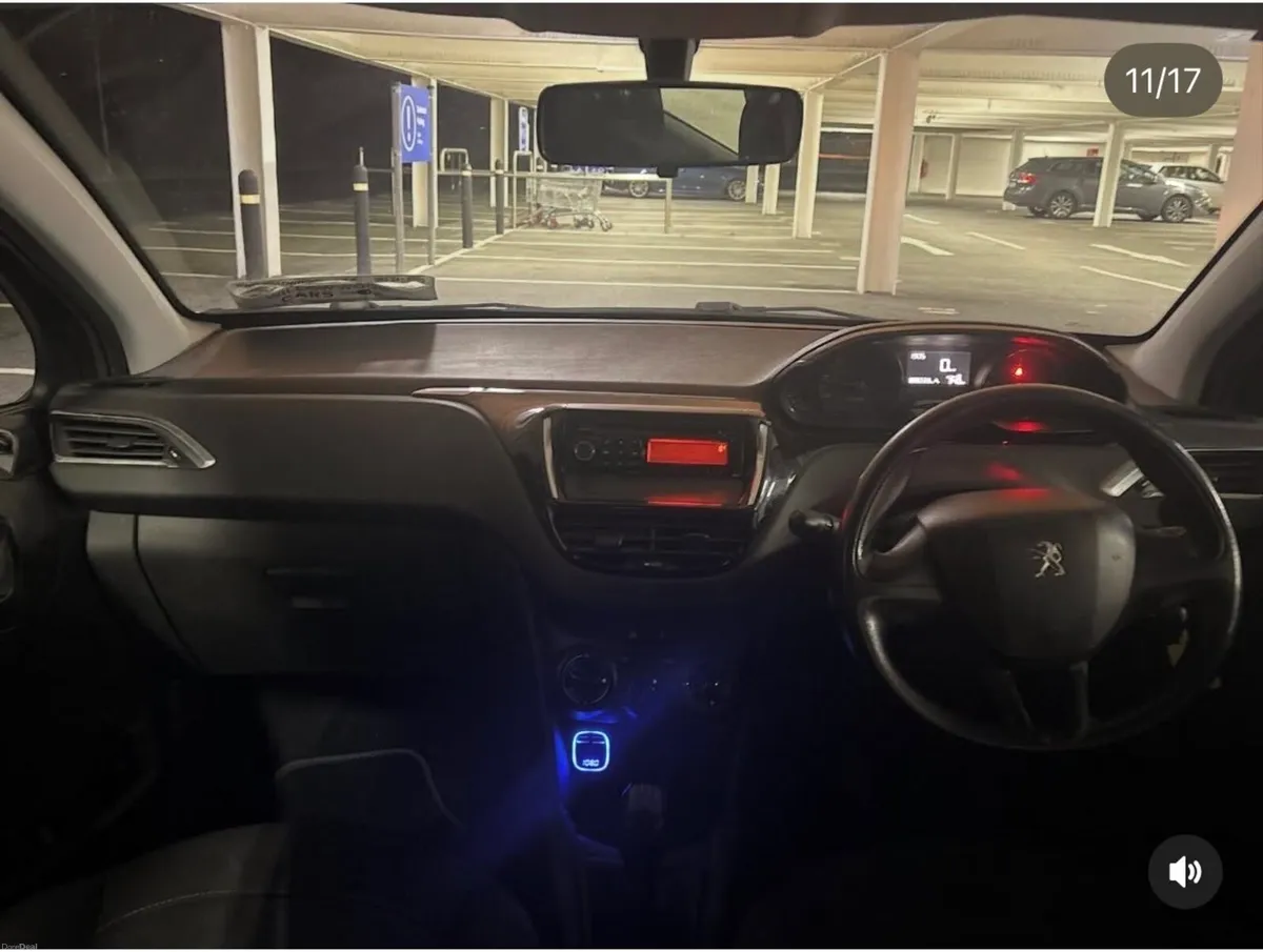 Peugeot 208 - Image 4