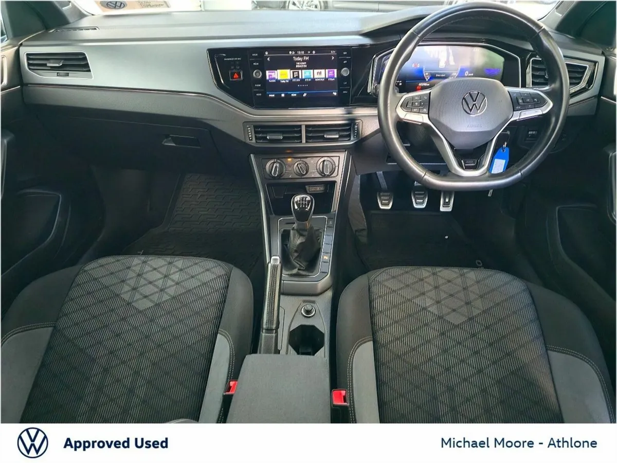 Volkswagen Taigo 1.0 TSI 115BHP M6F R-LINE - Image 2